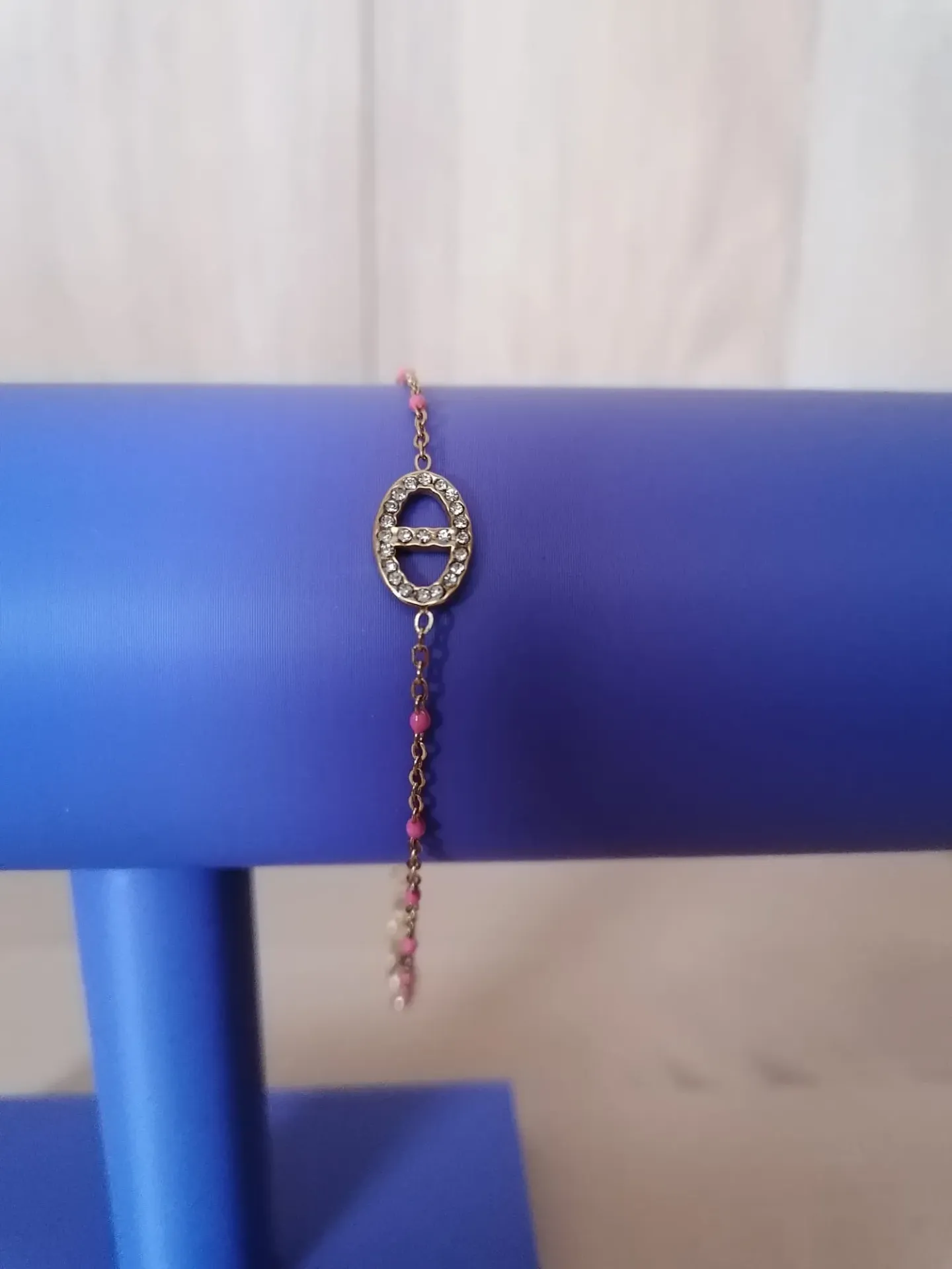Armband met roze pareltjes