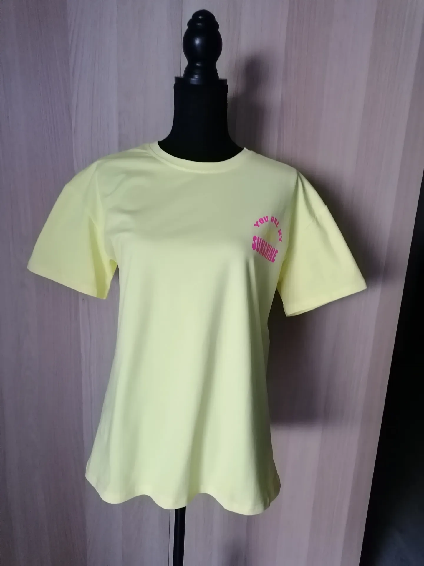 T-shirt met vrolijke print (geel)