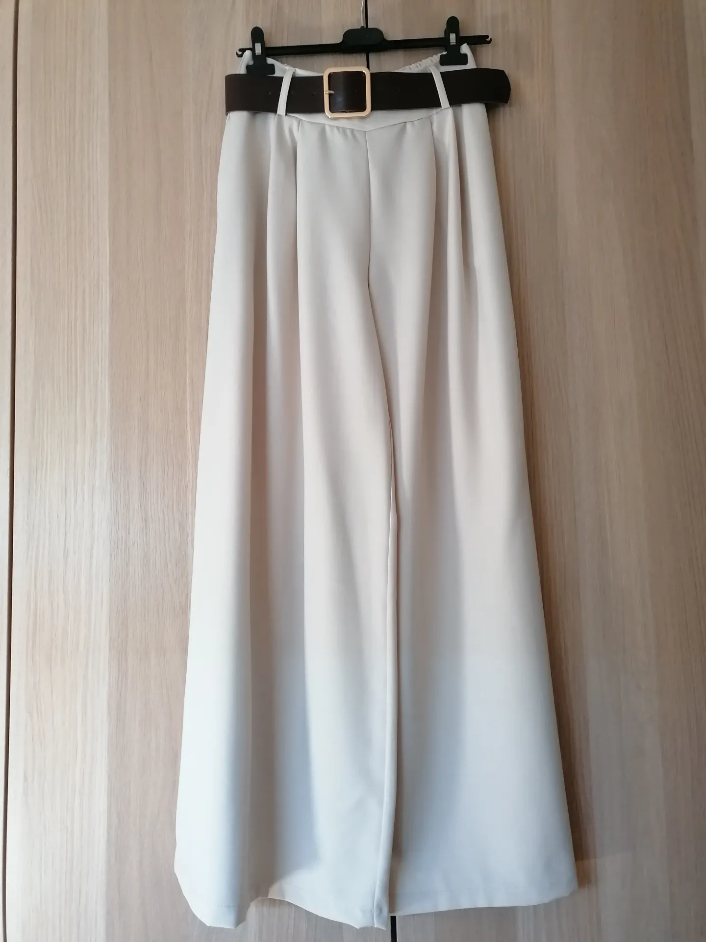 Losse broek met riem (ecru)